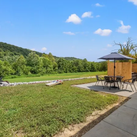 New Barndo/Kayak Launch/ 2 Private Hot Tubs