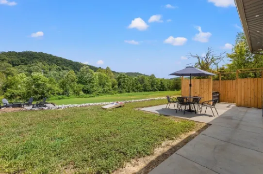 New Barndo/Kayak Launch/ 2 Private Hot Tubs