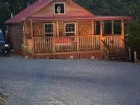 The Romantic LOVE NEST mountain Log Cabin w/ Lake view-5 minutes from the beach! Hotels in Pushmataha County