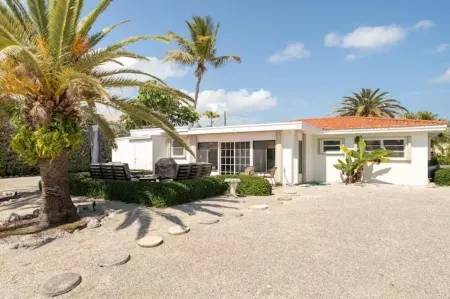 Key Colony Single Family Home w/85' DOCK+Cabana Club Access!