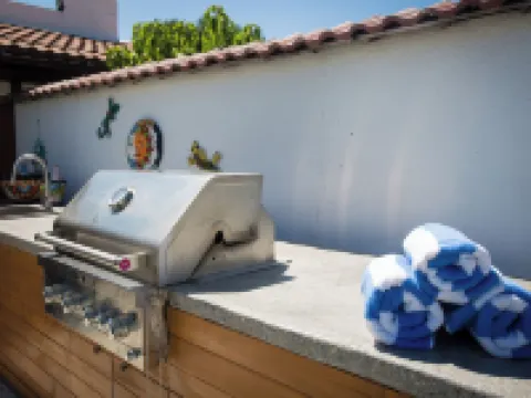 Mexican Hacienda Del Mar with Heated Pool and Spa, 5min drive to Beach! Hotels in Solana Beach