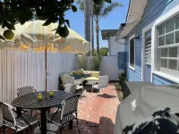 Inn Through the Orange Door - Laguna Village cottage