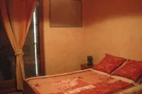 Cottage rental in the village Three stars Hotels near L'Entrepôt Thiers Bar - Bowling - Laser Game - Snacking