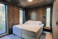 Modern Mountain Cabin - Outdoor Hot Tub - 8 Beds -  Privatzimmer