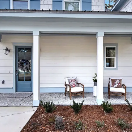 Peaceful vacation retreat on SSI within walking distance of beach & Pier Village