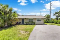 Close to parks, beaches and downtown Naples