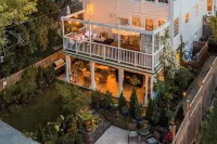 Luxury Spa Retreat with Sauna, Hot Tub & Swimming Pool in the Heart of Hudson