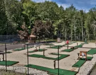 Walk to Beach, Spacious Backyard