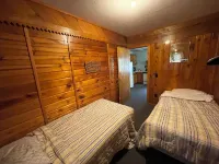 Cabin 6 "Osprey" 3 Br, 6 pp, Lake View, Access to Boats!