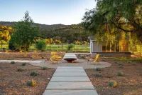 Ojai Valley - Pool and Pickle Ball
