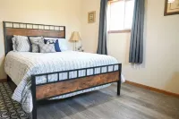 Bird Jax's Speakeasy Hotels in Clark County