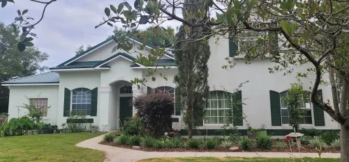 Gorgeous 5 bedroom home w/ pool. Close to  Destin Beaches. No cleaning fee!