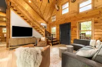 Hill Country Luxury Cabin