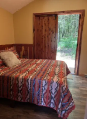 Sunset Hillside Cabin "C" on Horse Farm w/ Hiking 林肯縣酒店