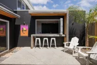 Island Getaway, Outdoor Spa, Games Room