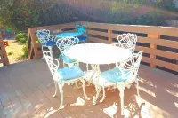 5 Minute Walk to Beach! 3 Br 2 Bath Gorgeous Private Classic California Bungalow