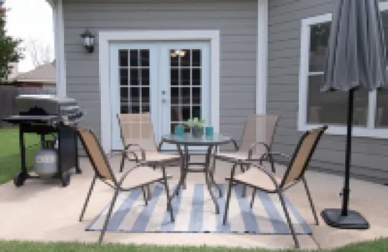 Texas Roots: King Beds - 6 Minutes to Downtown McKinney- Sleeps 6 - Remodeled