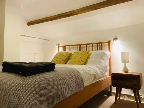 Stylish & Rural - 3 Bedroom Country Cottage