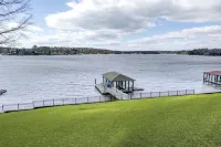 #1 Rated Vacation Home w/ Deep Water on the Main Channel