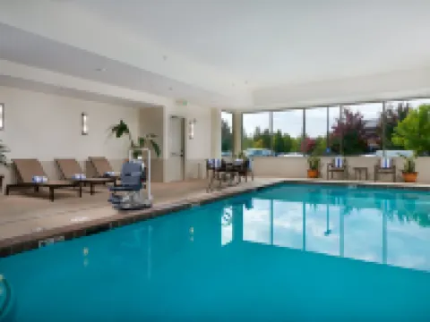 Hampton Inn & Suites Salem Hotels in Salem