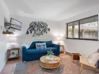 Bigfork Condo - Close to Lake 빅포크 호텔