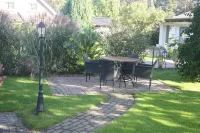 Vacation home in Bernau near Berlin in a quiet location with veranda and terrace Hotels in Bernau bei Berlin
