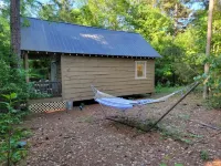Romantic Cottage Getaway, tucked peacefully in the woods - 4 estrellas