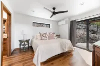 Amazing Views! Gorgeous New Home Near Hill City! فنادق في West Pennington