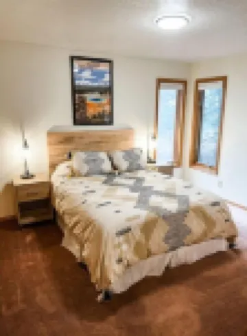 Tastefully updated Cabin with a hot tub!