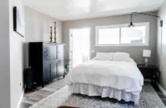 Bright 1Br in Historic Home Walk to UM & Downtown Mid-Term Stays Allowed