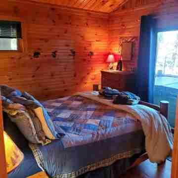 Baker Cabin at Colden Lodge A Romantic Adirondack Private Cabin on Lake Flower Rooms