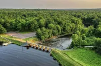 Lakefront 5 Bedroom Cabin on Mead Lake