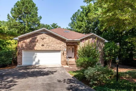 Golf front home with 8 beds