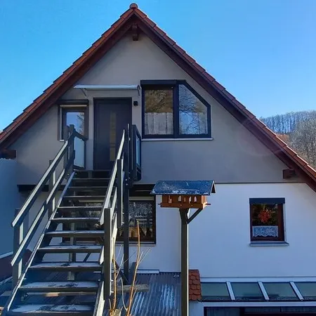 Kleine Gemütliche Dachgeschosswohnung Bino