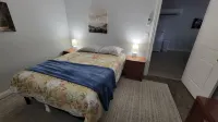 Downtown Tell City Ground floor 1 Bed 1 Bath Wifi 30 minutes to Holiday World Hotels in 