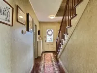 Historic Colonial...Close to Village Green