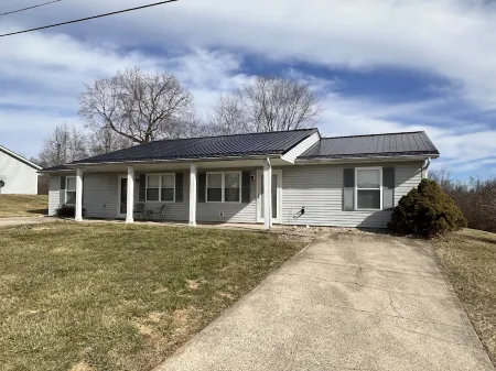 Peaceful Haven 2BR/1BA Condo - Mins from The Ark Encounter & The Creation Museum