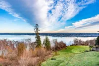 Awesome 5 bedroom, 4 bathroom, waterfront home with beautiful views and sauna.