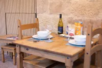 CROSS HOUSE APARTMENT Dog Friendly Barn Conversion in the Heart of Warkworth