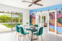 Chef'SKitchen, Saltwater Pool/Spa, KingBeds, Firepit, Games, WorkSpace, MtnViews