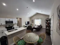 Cozy 3-Bedroom Duplex Hotels in Maize