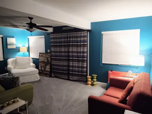 Bright Beautiful beach theme home walking distance to Lake Michigan & downtown!