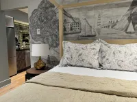 Heart of Mystic Flat