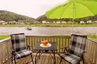 Elbe-2-Resort Directly on the Elbe Hotels near Saxon Switzerland National Park