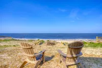Secluded Beach home with amazing views.