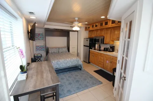 03 Cute & Cozy Studio on Beachfront Property