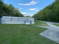 Great location, extremely clean ,half mile from trail heads. Hotels in Tug Hardee