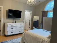Cozy home Close to everything in Christiansburg and Blacksburg Hotels near Walmart Supercenter