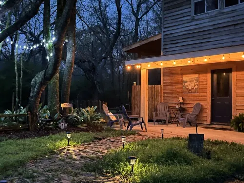 Unique TreeLoft with 360° views of treetops. Near Natchez Trace and Reservoir.