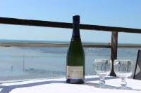 EXCEPTIONAL SEA VIEW! IDEAL AS A COUPLE FOR A RELAXING AND COMFORTING STAY.